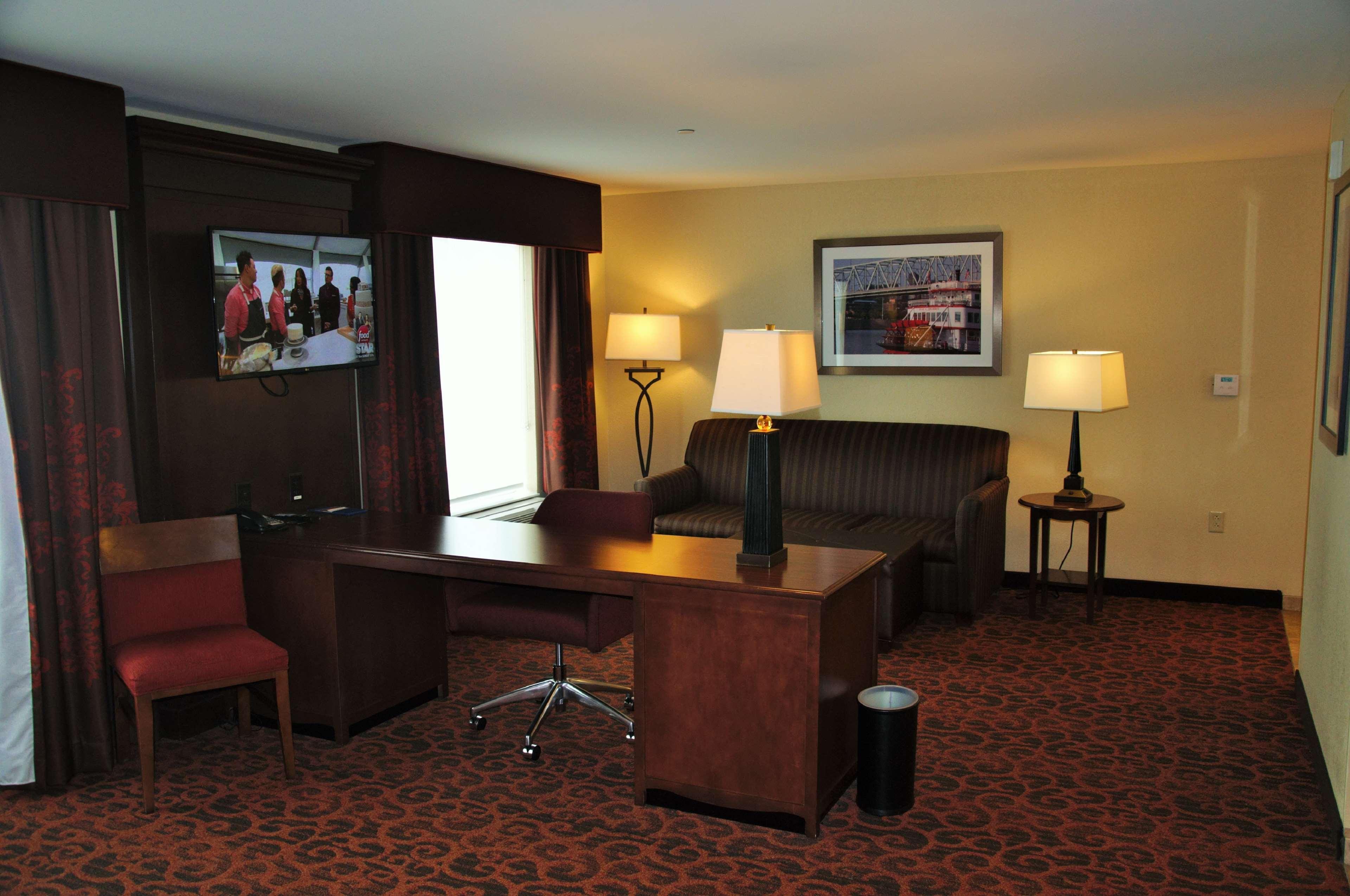 Hampton Inn & Suites Cincinnati / Uptown - University Area Kültér fotó