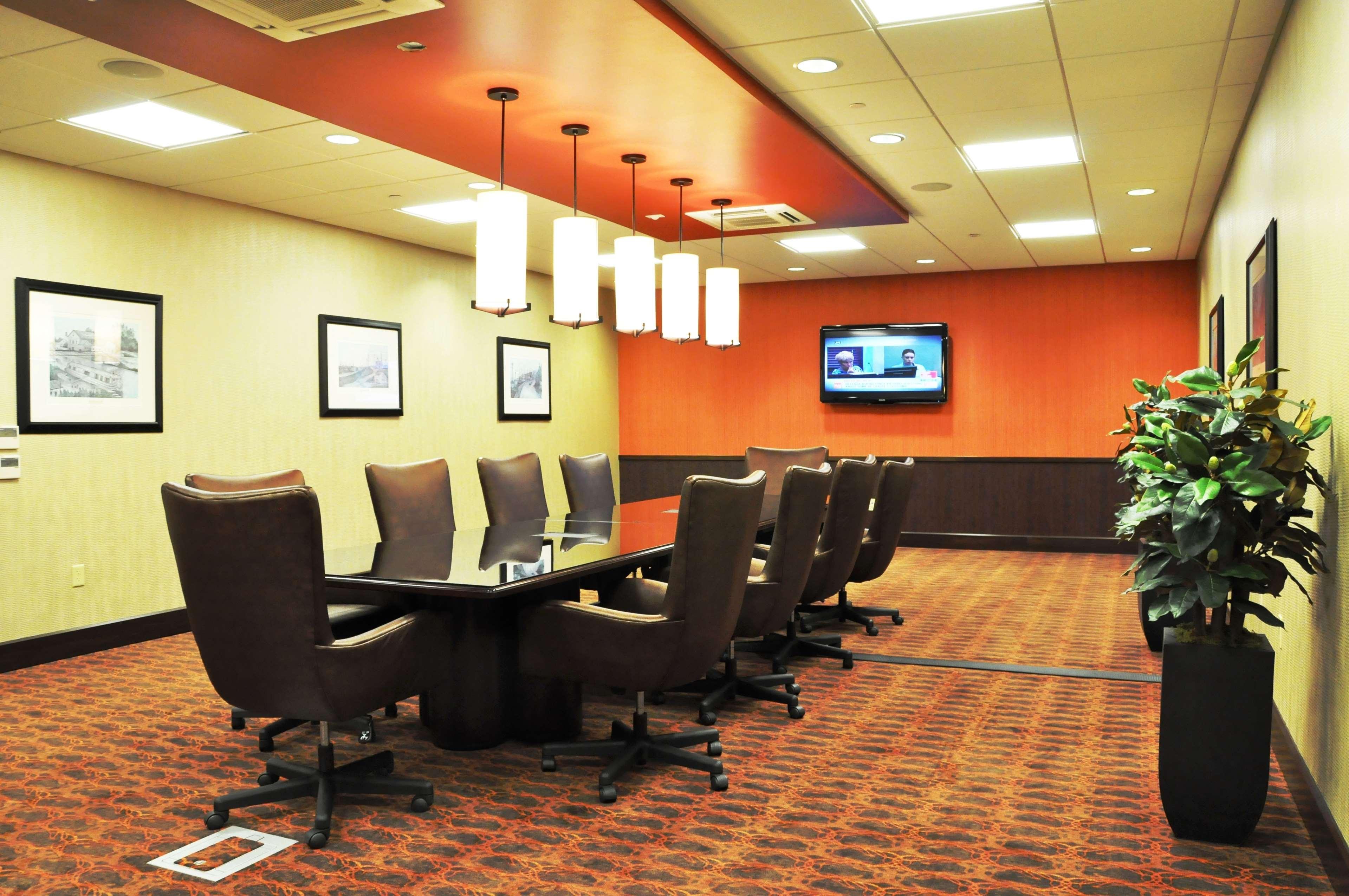 Hampton Inn & Suites Cincinnati / Uptown - University Area Létesítmények fotó