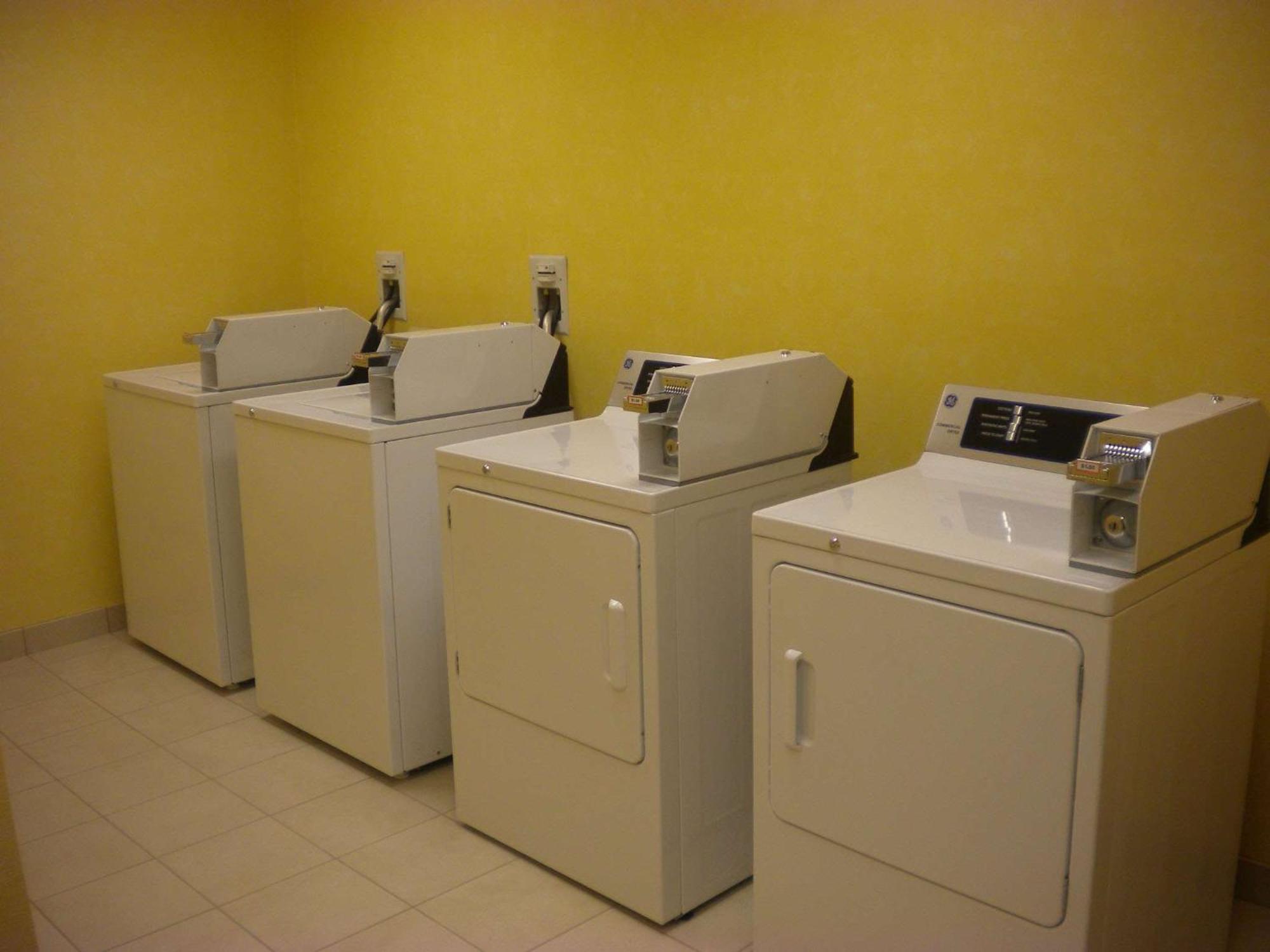 Hampton Inn & Suites Cincinnati / Uptown - University Area Kültér fotó